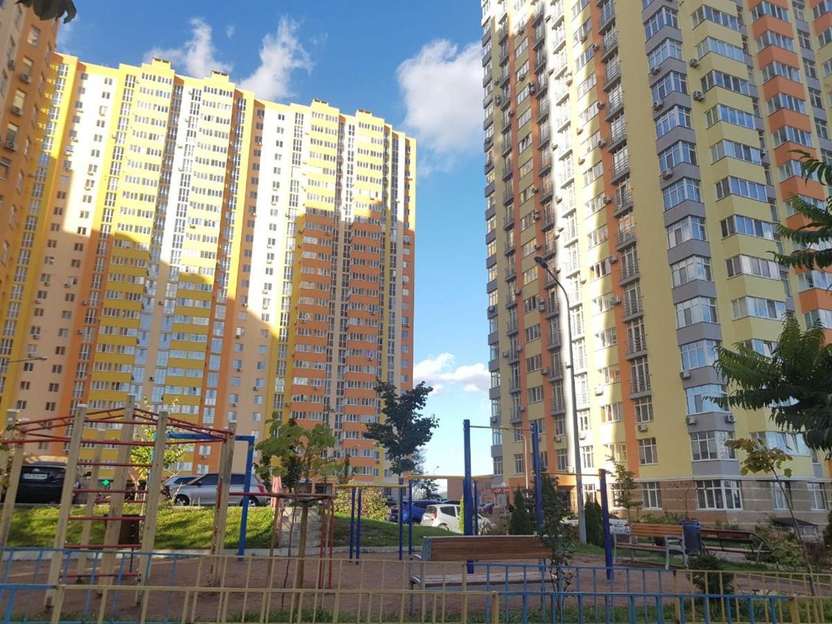Очень Красивая Квартира На Оболони В Жк Яскравий Kyiv Exterior photo